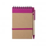 Bloc de notas con bolígrafo de cartón A6 hojas a rayas EcoSpiral color fucsia primera vista
