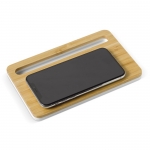 Elegante cargador inalámbrico de bambú formato bandeja Bamboo Tray color madera segunda vista