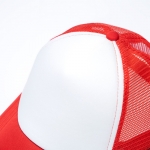 Gorra promocional estilo trucker para impresión a todo color MidTown color rojo