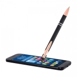 Bolígrafo de aluminio reciclado con detalles de oro rosa tinta azul color negro tercera vista