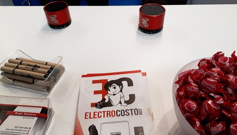 Regalos personalizados como reclamo de marketing en ferias y congresos