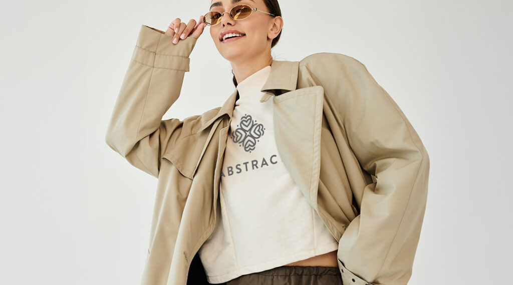 Modelo con camiseta tendencia de la fashion week