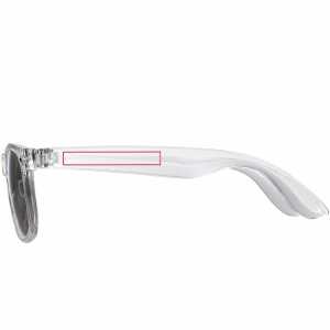 1 cm de la bisagra izquierda