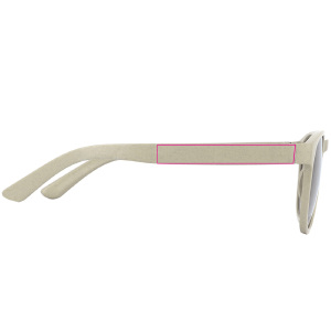 1 cm de la bisagra izquierda