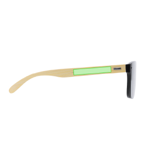 En la patilla izquierda