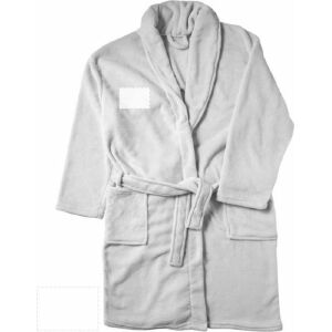 Logo en la parte derecha del pecho