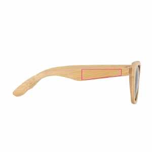 1 cm de la bisagra derecha