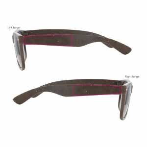 1 cm de la bisagra izquierda y derecha