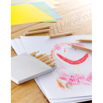 12 Lápices personalizados infantiles en estuche de cartón Max color marrón vista bodegón