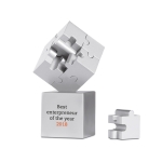 Puzzle decorativo metálico y magnético para publicidad Cube color plateado mate tercera vista principal