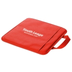 Almohadilla publicitaria plegable non-woven con bolsillo Vipbox color rojo vista principal segunda vista