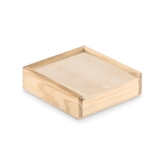 Set de juegos personalizado en caja de madera con logo Casino color madera tercera vista