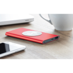 Cargador inalámbrico y powerbank de 4.000 mAh Powercard Chargepad color rojo vista bodegón