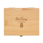 Conjunto de 9 cubitos de hielo de piedra en estuche de bambú y pinzas color madera vista principal