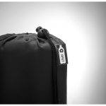 Manta polar personalizada en RPET con diseño básico 180 g/m2 Baqueira color negro segunda vista fotografía