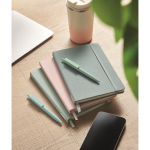 Libreta reciclada personalizada barata A5 hojas a rayas RPET vista bodegón