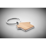 Llavero merchandising con forma de casa Llavero Bamboo Home color madera vista fotografía cuarta vista