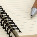 Bloc de notas corporativo de cartón reciclado A6 hojas a rayas GreenGo color marrón cuarta vista