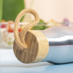 Botellas de acero personalizadas con tapón de bambú 600ml Stylish cuarta vista