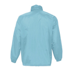Chaqueta cortavientos impermeable unisex barata 210 g/m2 SOL'S Surf color azul claro vista trasera