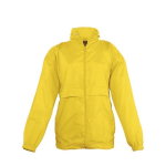 Chaquetas cortavientos impermeables infantiles 210 g/m2 SOL'S Surf color dorado vista trasera