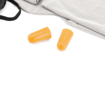 Set de viaje con almohada, antifaz y tapones color gris quinta vista