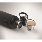 Botella termo con bolsa de transporte y dos tapones 700ml Adventure color negro vista fotografía sexta vista