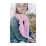 Fular promocional de tacto suave y fino a color Fina Warm color rojo primera vista