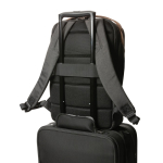 Mochila para PC con bolsillos internos y AWARE  15,6'' Exclusive color negro quinta vista