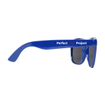 Gafas de sol promocionales recicladas con protección UV400 color azul real vista impresión tampografía