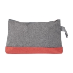 Neceser de merchandising de policanvas con detalles en color Grey color rojo primera vista