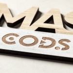 Adorno con diseño de árbol de navidad para decorar Xmas Tree Wood color natural quinta vista