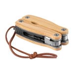 Multiherramienta para regalar fabricada en acero y madera Bamboo color natural vista detalle