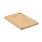 Tabla de cortar grande con agujero para merchandising corporativo color madera