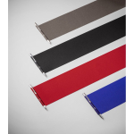 Bolígrafo personalizado aluminio reciclado tinta azul vista bodegón