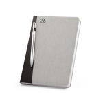 Agenda reciclada de dos colores con soporte para boli A5 color gris tercera vista