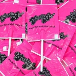 Piruleta mini sin azúcar con envase personalizable color limón quinta vista