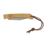 Navaja plegable de acero con mango de bambú con cordón color madera primera vista