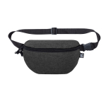 Riñonera de plástico reciclado con cinta ajustable y hebilla color negro primera vista