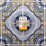 Jabón vegetal de símbolos portugueses con aceite de oliva 75g vista bodegón