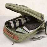 Mochila de algodón reciclado con revestimiento de cera 230 g/m2 color verde militar cuarta vista de ambiente