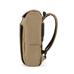 Mochila de cuero sintético para clientes con espacio acolchado para portátil 20L color camel cuarta vista