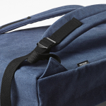 Mochila de algodón reciclado con detalles de piel sintética 25L color azul vista de detalle