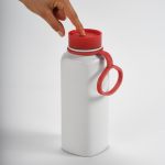 Botella de acero inoxidable reciclado con tapa 360 de pulsador 750ml color rojo cuarta vista