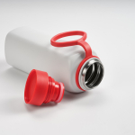 Botella de acero inoxidable reciclado con tapa 360 de pulsador 750ml color rojo segunda vista de ambiente