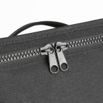 Nevera aislante de plástico reciclado con apertura amplia 10L color negro tercera vista de detalle