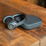 Auriculares inalámbricos con cancelación activa y micrófono con IA color gris oscuro