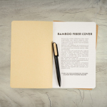 Libreta de fibra de bambú con espacio para la fecha A5 hojas a puntos color marrón claro tercera vista de ambiente