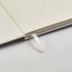 Libreta de tapa dura con cartón de leche reciclado A5 hojas a puntos color blanco vista de detalle