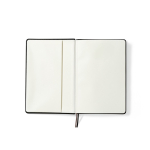 Cuaderno de tapa dura en piel sintética reciclada con dos bolsillos A5 color negro vista de detalle